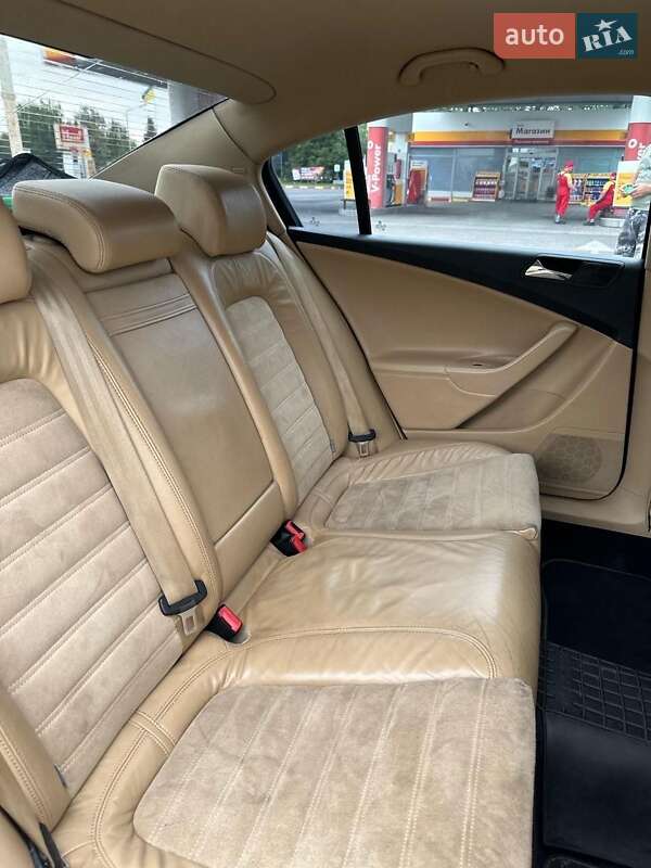 Седан Volkswagen Passat 2007 в Мукачевому