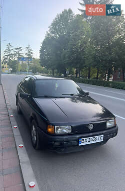 Седан Volkswagen Passat 1991 в Баре