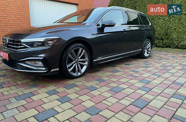 Универсал Volkswagen Passat 2021 в 
