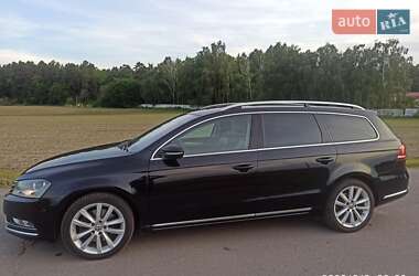Універсал Volkswagen Passat 2010 в Рівному