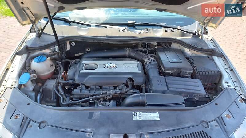 Универсал Volkswagen Passat 2010 в Миргороде