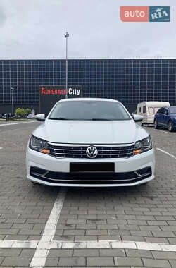 Седан Volkswagen Passat 2018 в 