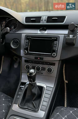 Універсал Volkswagen Passat 2013 в 
