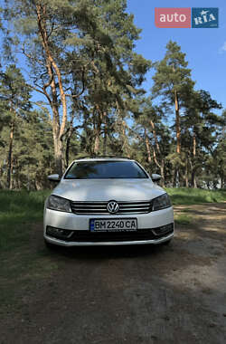 Універсал Volkswagen Passat 2013 в 