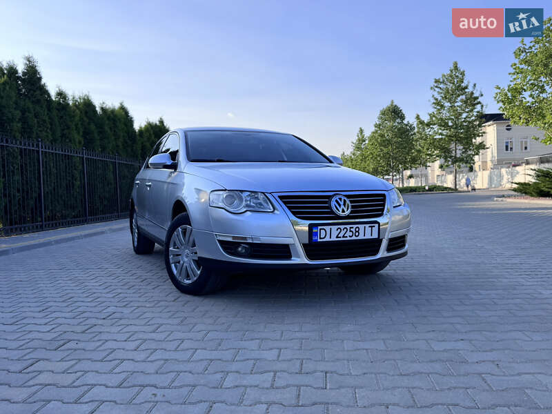 Седан Volkswagen Passat 2008 в Одессе