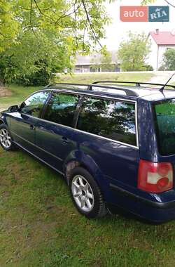 Универсал Volkswagen Passat 2004 в Львове