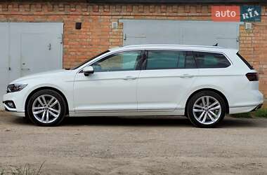 Универсал Volkswagen Passat 2021 в 