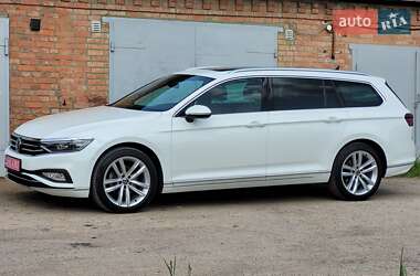 Универсал Volkswagen Passat 2021 в 