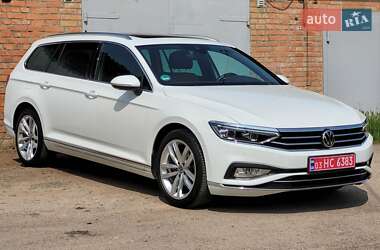 Универсал Volkswagen Passat 2021 в 