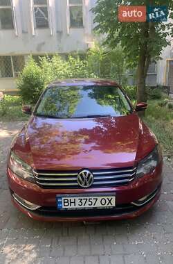 Седан Volkswagen Passat 2015 в Одесі