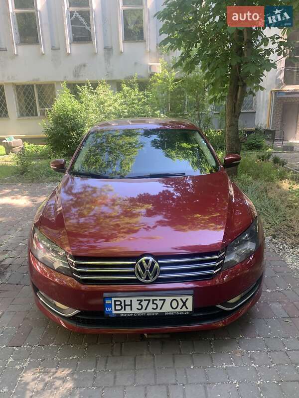 Седан Volkswagen Passat 2015 в 