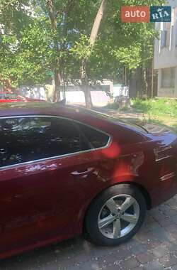 Седан Volkswagen Passat 2015 в 