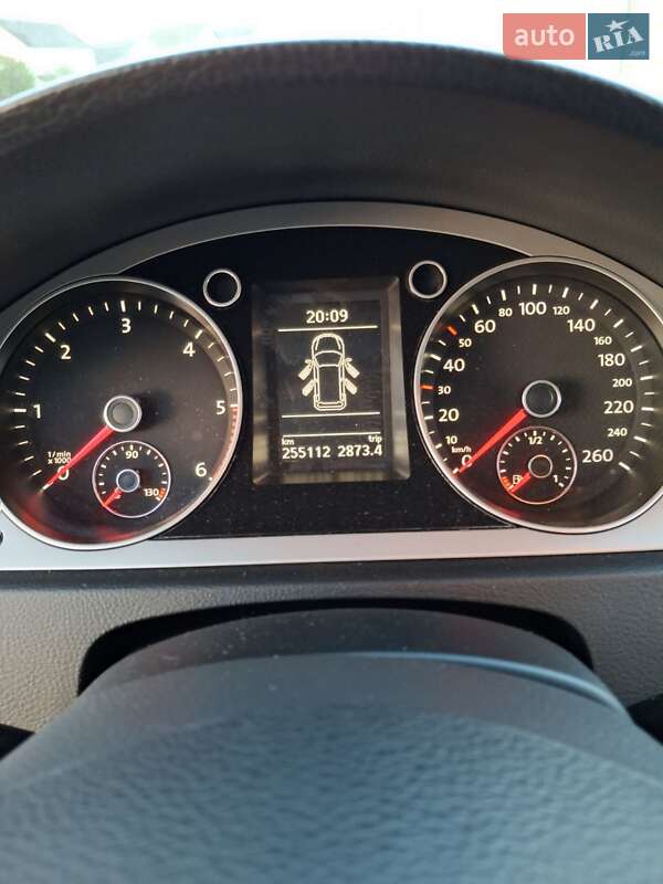 Универсал Volkswagen Passat 2010 в Новой Ушице