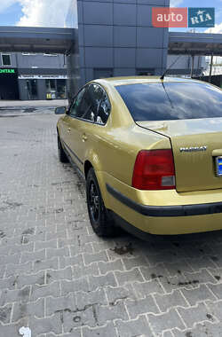 Седан Volkswagen Passat 1998 в 