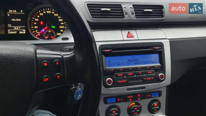 Універсал Volkswagen Passat 2009 в Києві