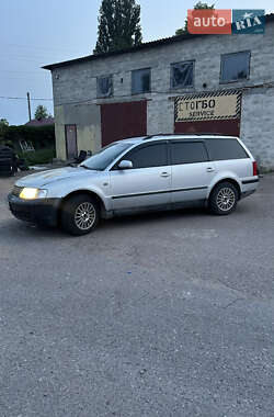 Универсал Volkswagen Passat 1999 в Чернигове