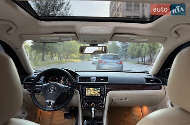 Седан Volkswagen Passat 2012 в 