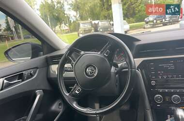 Седан Volkswagen Passat 2020 в 