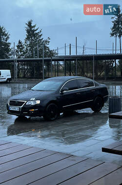 Седан Volkswagen Passat 2008 в Снятині