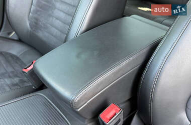 Седан Volkswagen Passat 2013 в 