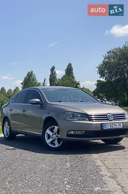 Седан Volkswagen Passat 2011 в Лубнах