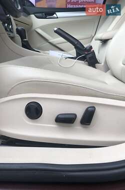 Седан Volkswagen Passat 2012 в 