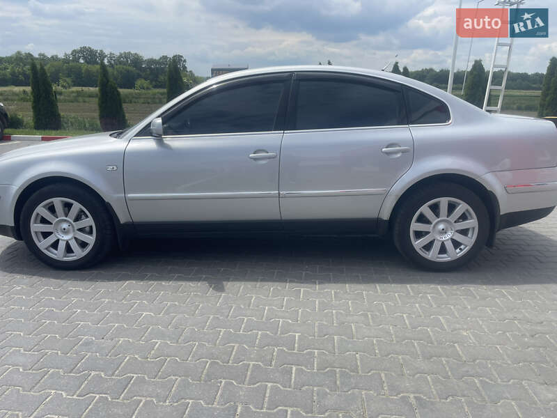Седан Volkswagen Passat 2002 в Черновцах