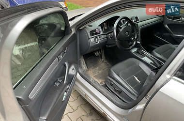 Седан Volkswagen Passat 2013 в 