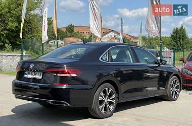 Седан Volkswagen Passat 2021 в 