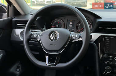 Седан Volkswagen Passat 2021 в 