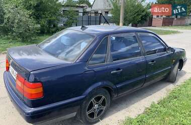 Седан Volkswagen Passat 1996 в 