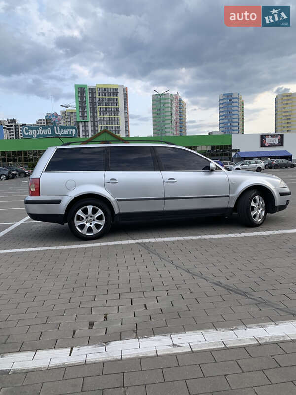 Универсал Volkswagen Passat 2003 в Одессе