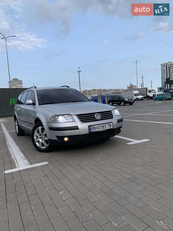 Универсал Volkswagen Passat 2003 в Одессе