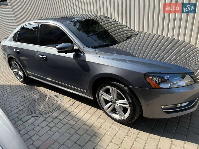 Седан Volkswagen Passat 2014 в Одессе