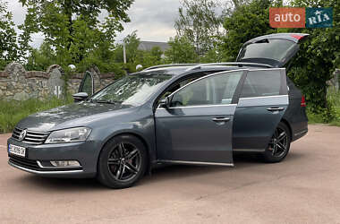 Универсал Volkswagen Passat 2013 в 