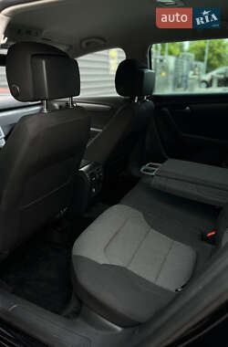 Универсал Volkswagen Passat 2012 в 