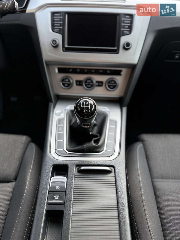 Універсал Volkswagen Passat 2015 в Береговому