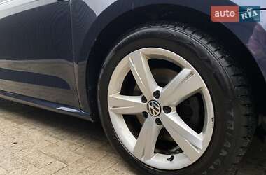 Седан Volkswagen Passat 2012 в 