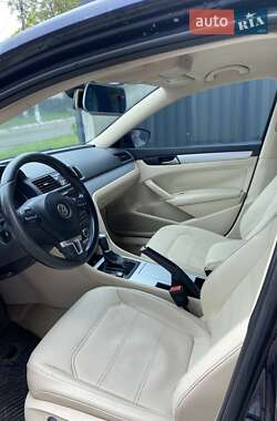 Седан Volkswagen Passat 2012 в 