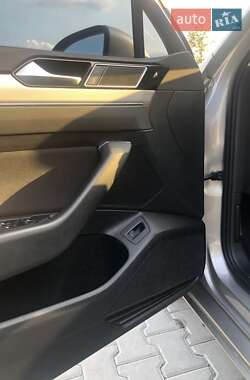 Універсал Volkswagen Passat 2015 в 