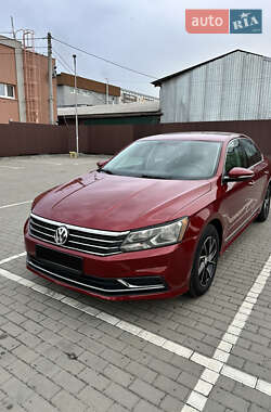 Седан Volkswagen Passat 2015 в Черкасах