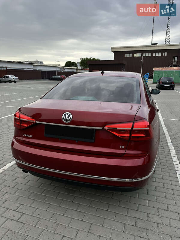 Седан Volkswagen Passat 2015 в Черкасах