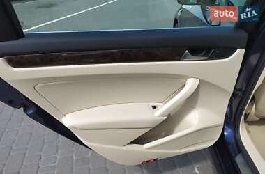Седан Volkswagen Passat 2014 в 