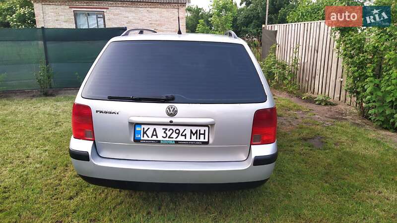 Универсал Volkswagen Passat 1998 в Киеве