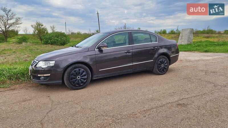 Седан Volkswagen Passat 2006 в Запоріжжі
