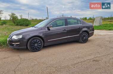 Седан Volkswagen Passat 2006 в 