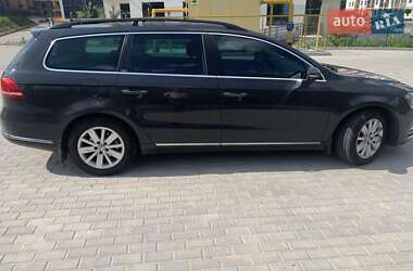 Універсал Volkswagen Passat 2012 в 