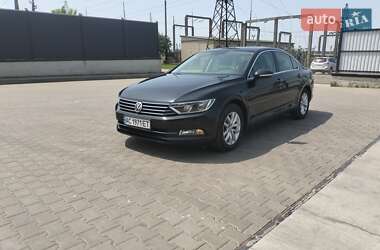 Седан Volkswagen Passat 2017 в Луцьку
