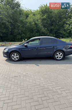 Седан Volkswagen Passat 2012 в 