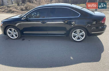 Седан Volkswagen Passat 2012 в 
